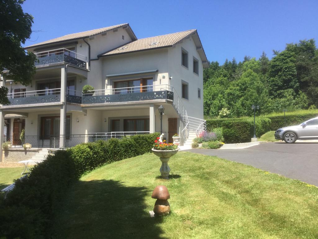 Logis Hotel Le Relais Du Bois Vialotte Le Chambon-sur-Lignon Exterior photo